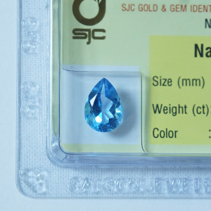 Mặt đá topaz xanh hình giọt nước