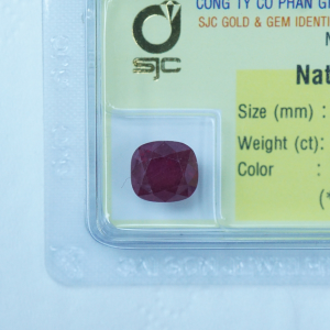 mat da ruby hinh oval